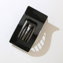 Load image into Gallery viewer, CWAHA07404_LARGE NO-CREASE FLAT DUCKBILL HAIR CLIP