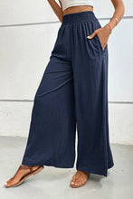 Load image into Gallery viewer, Simple Flared Wide-Leg Pants
