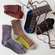 Load image into Gallery viewer, Women's 3D Artistic Hemp Pattern Retro Middle-Tube Socks