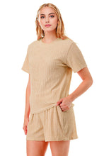 Load image into Gallery viewer, Solid color waved monochrome round neck top with shorts set