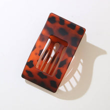 Load image into Gallery viewer, CWAHA07404_LARGE NO-CREASE FLAT DUCKBILL HAIR CLIP
