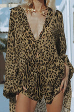 Load image into Gallery viewer, CWSPJ0073_LEOPARD PRINT LONG SLEEVE SHIRT SHORTS PAJAMAS SET