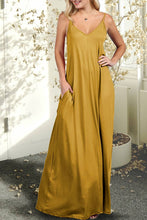 Load image into Gallery viewer, AWDMD280_SPAGHETTI STRAP KNIT MAXI DRESS