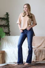 Load image into Gallery viewer, SI-22055 FRONT POCKET VINTAGE BOYFRIEND TEE WITH SIDE SLITS: SAND BEIGE-129341 / L