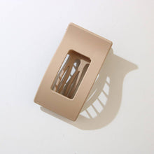 Load image into Gallery viewer, CWAHA07404_LARGE NO-CREASE FLAT DUCKBILL HAIR CLIP