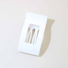 Load image into Gallery viewer, CWAHA07404_LARGE NO-CREASE FLAT DUCKBILL HAIR CLIP