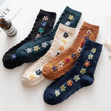 Load image into Gallery viewer, Women's simple style flower pattern socks