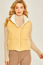 Load image into Gallery viewer, Woven Solid Reversible Vest: 2-2-2 (S-M-L) / IVORY