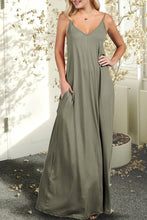 Load image into Gallery viewer, AWDMD280_SPAGHETTI STRAP KNIT MAXI DRESS