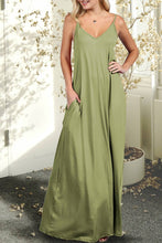 Load image into Gallery viewer, AWDMD280_SPAGHETTI STRAP KNIT MAXI DRESS